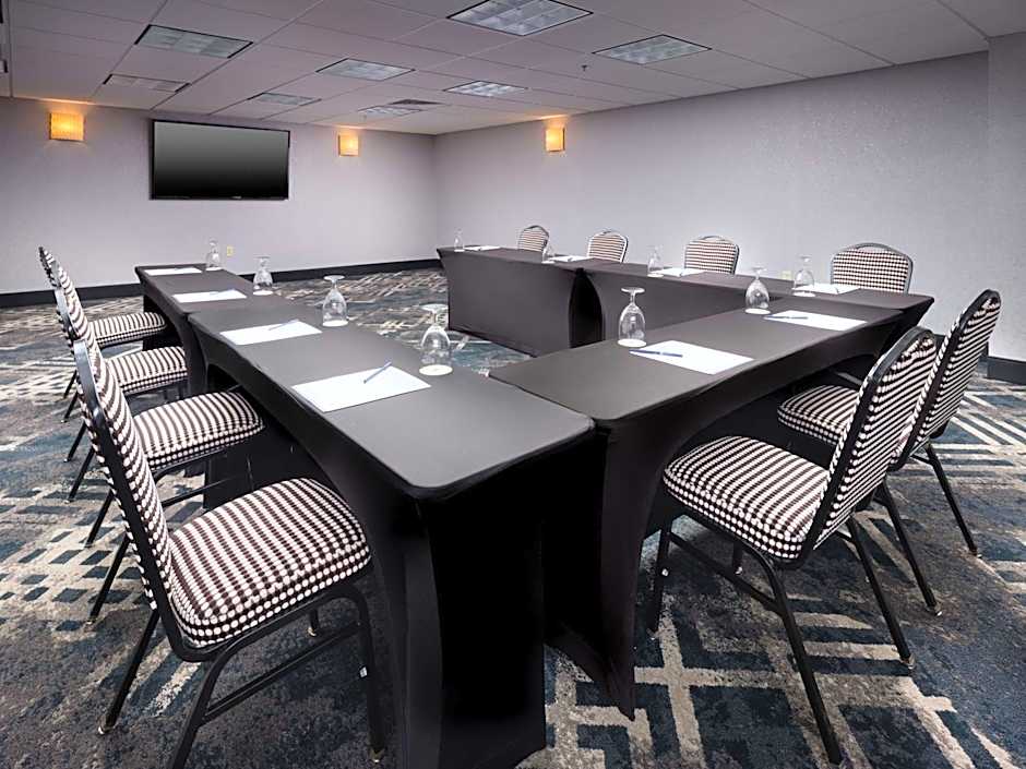 DoubleTree by Hilton Hotel Chattanooga Downtown