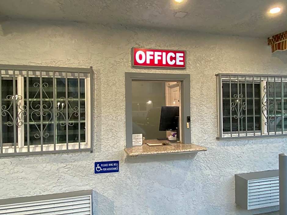 Golden West Manor Motel