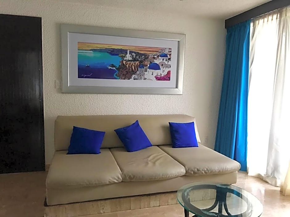 Ixtapa Palace