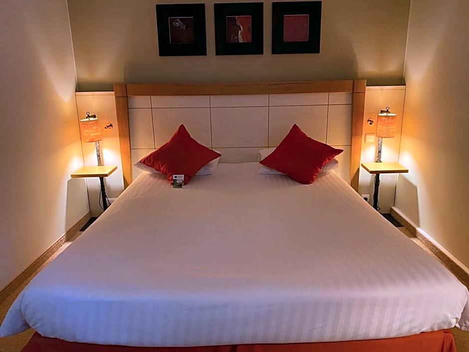 Castel de Pont-a-Lesse