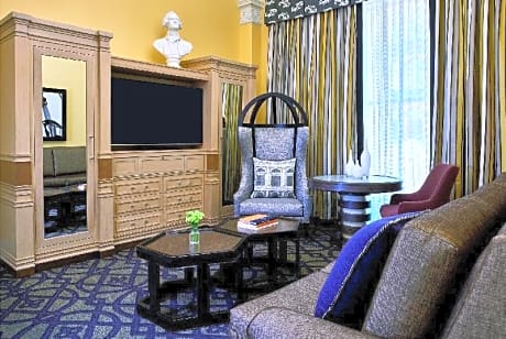 1 King Mediterranean Suite Accessible
