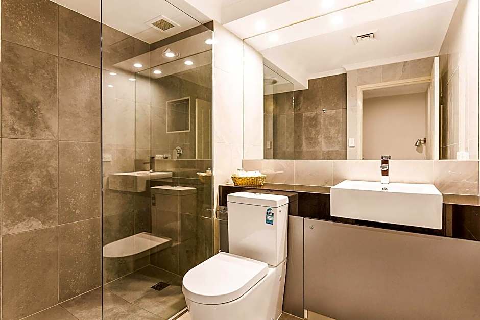 Quality Inn & Suites Manor