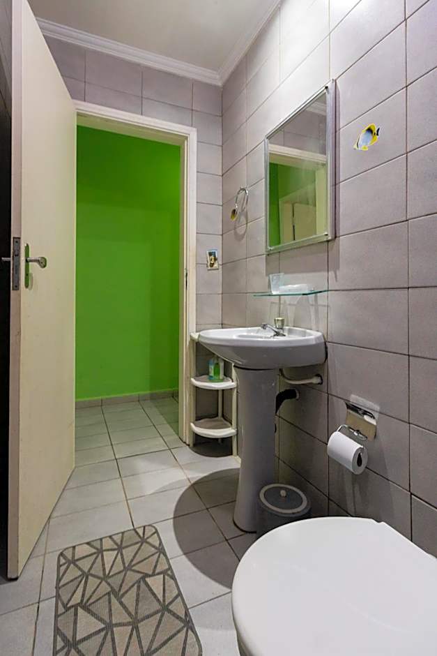 Casa com piscina prox a Praia em Peruibe SP