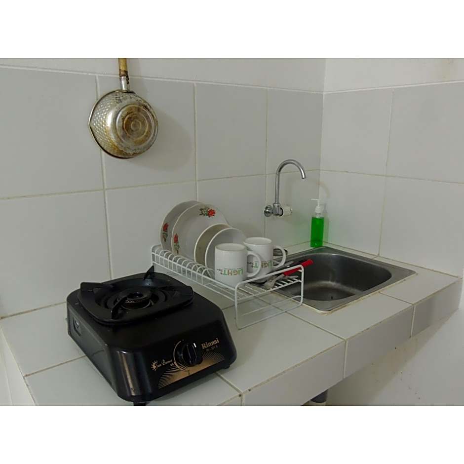 Reva Room on Gunung Putri Square Apartment