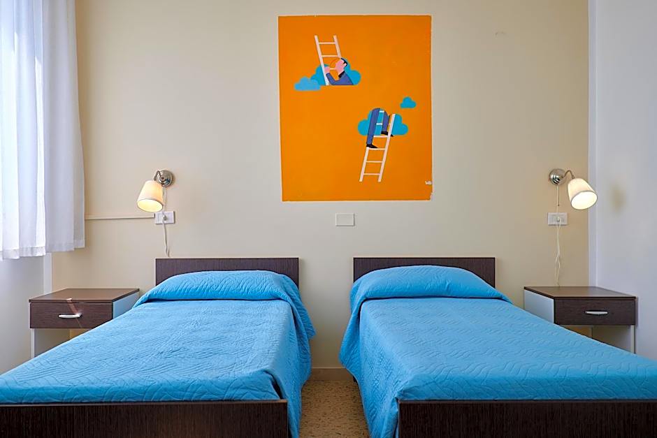 Soleē, Family Holidays & Hostelling