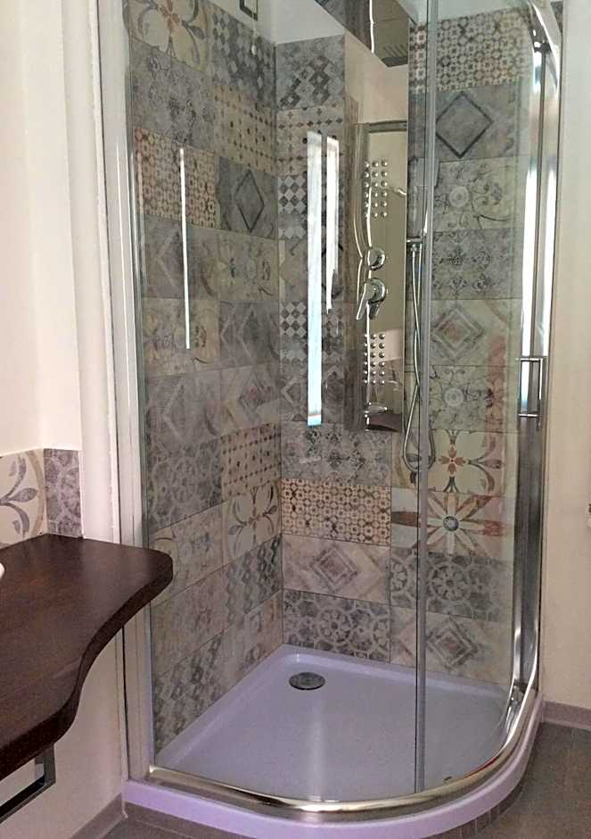 Villa Cesarina, Vallio Terme , Salo’