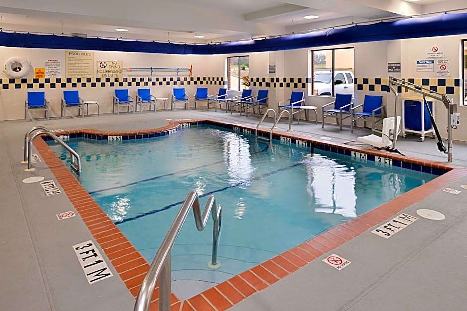 Holiday Inn Express Clanton By IHG