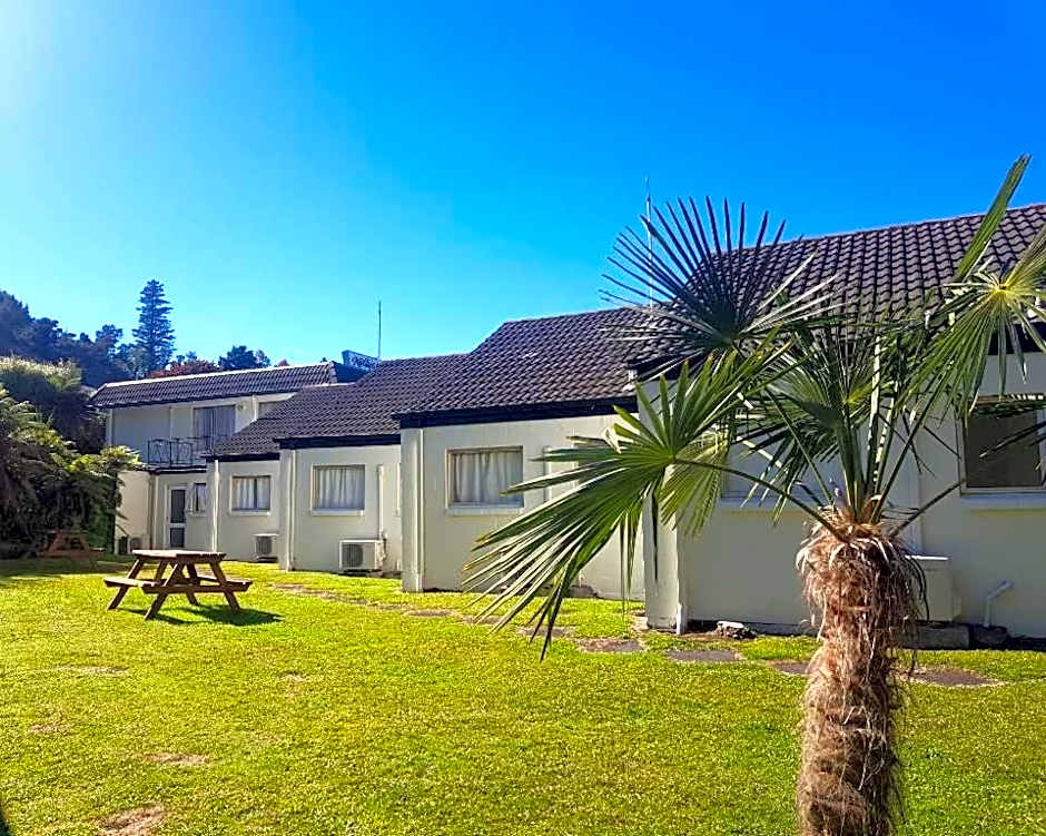 Kelly's Riverside Motel