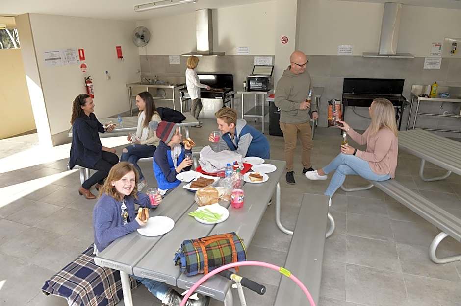 Riverside Cabin Park