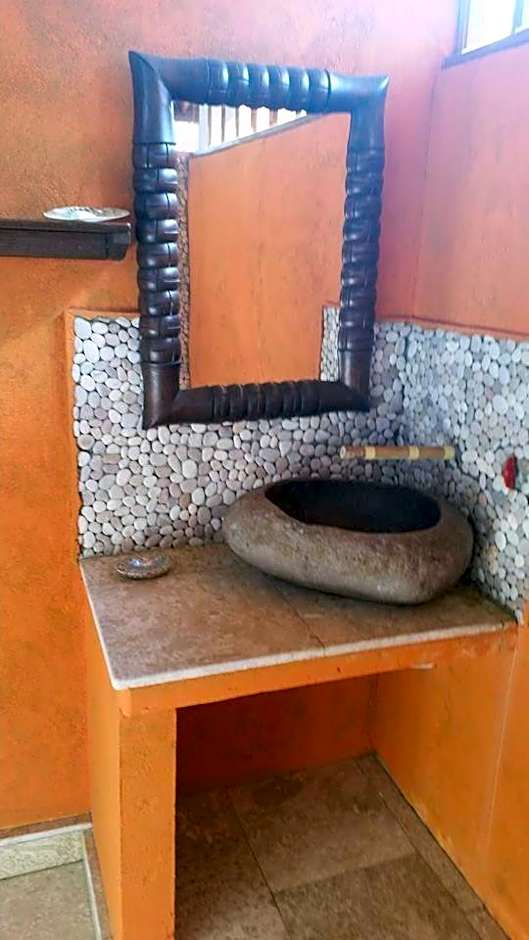 Elephant House and Bungalows Gili Air