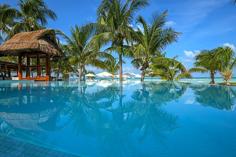 Casa del Jaguar Beach Hotel