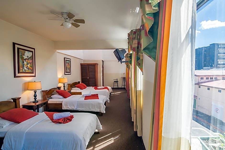 Hotel Amón Real