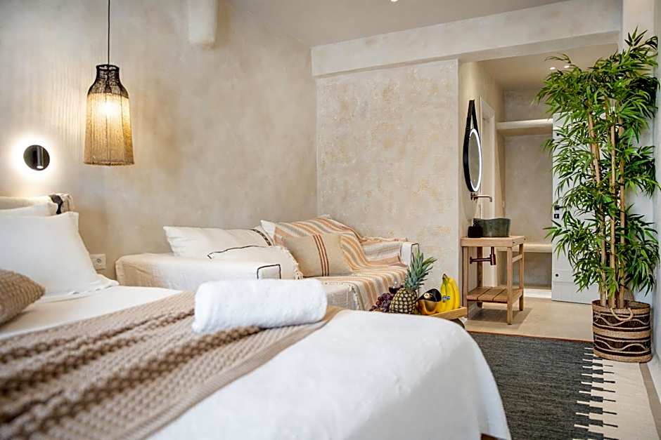 TERRA FOS NAXOS STUDIOS