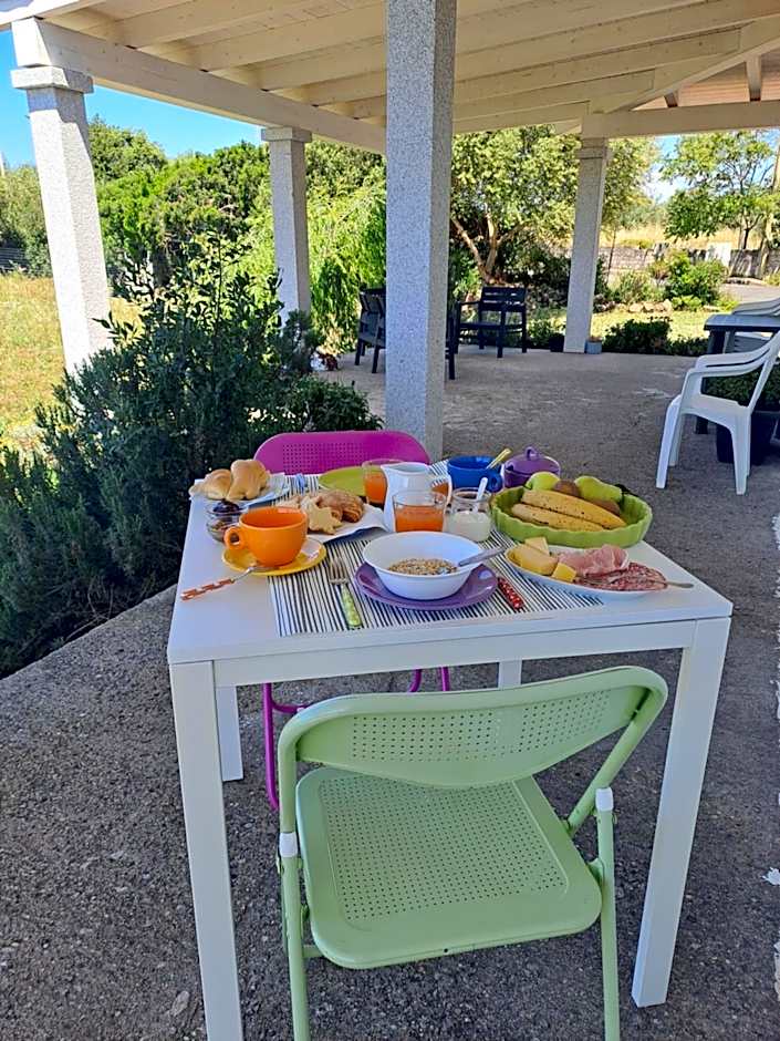 Alma Bed & Breakfast 15 minuti da Bosa e comodo parcheggio