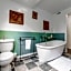 Chalet Mont Cascades w/ Spa & Fibre Optic Internet
