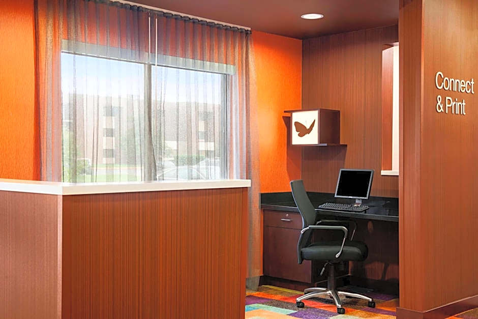 Fairfield Inn & Suites by Marriott Lansing West