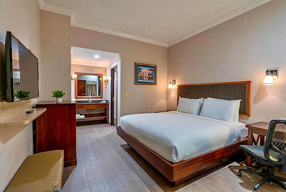 Wyndham Garden Baronne Plaza New Orleans