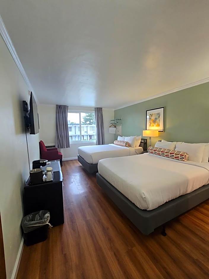 Marina Village Inn