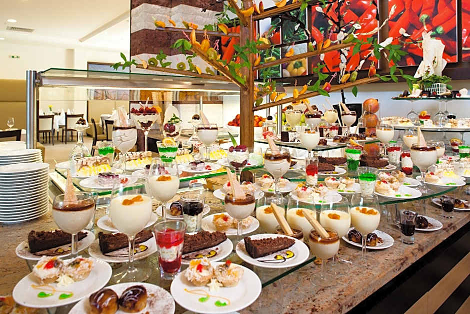 Flamingo Grand Hotel & Spa