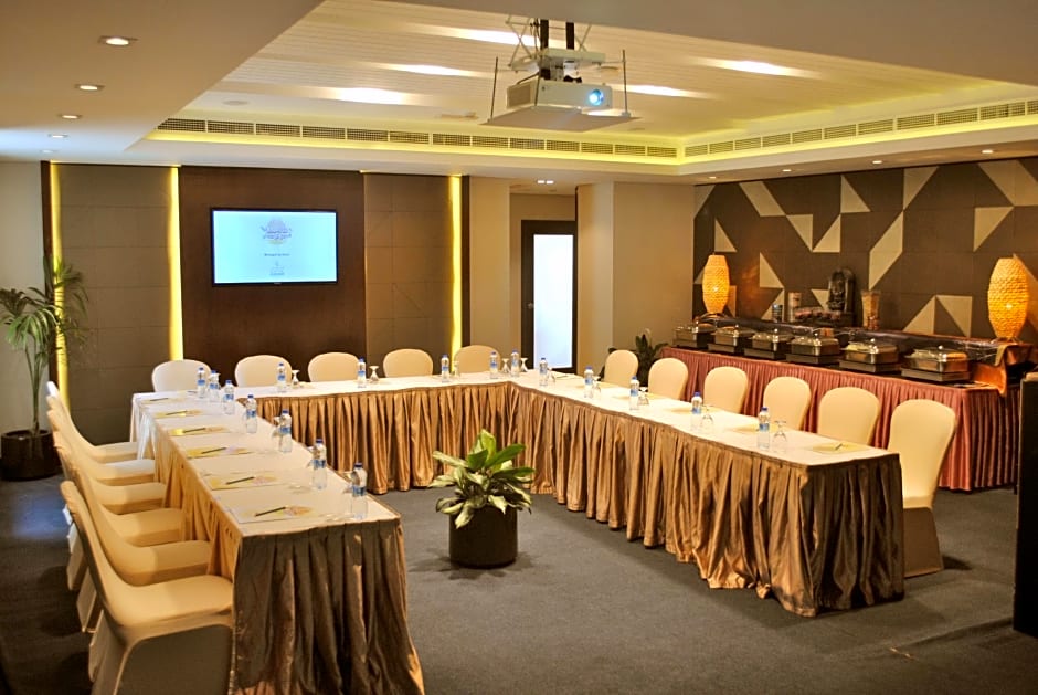 Versailles by Vieras Hotel