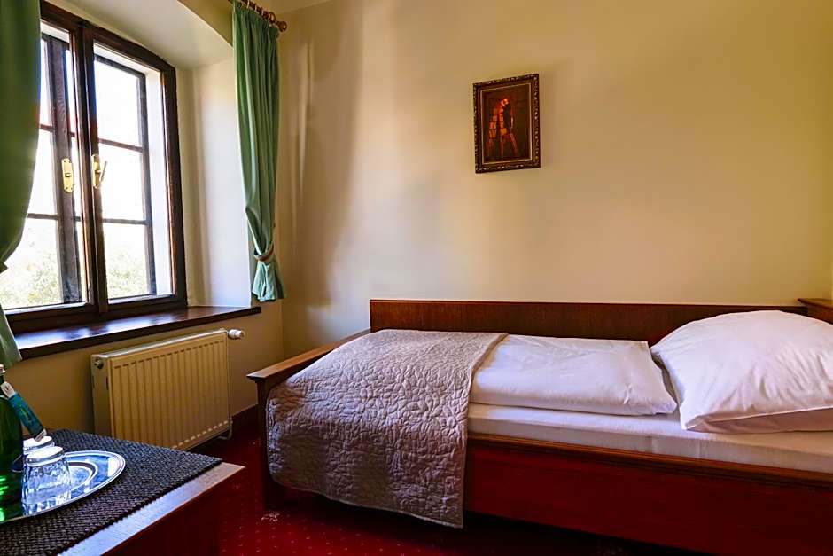 LH Hotel Gold