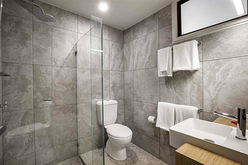 Nightcap at Dalrymple Hotel