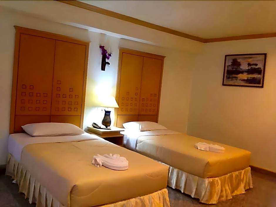 Maneerote Hotel Surin
