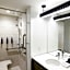 Aloft by Marriott Chicago Mag Mile