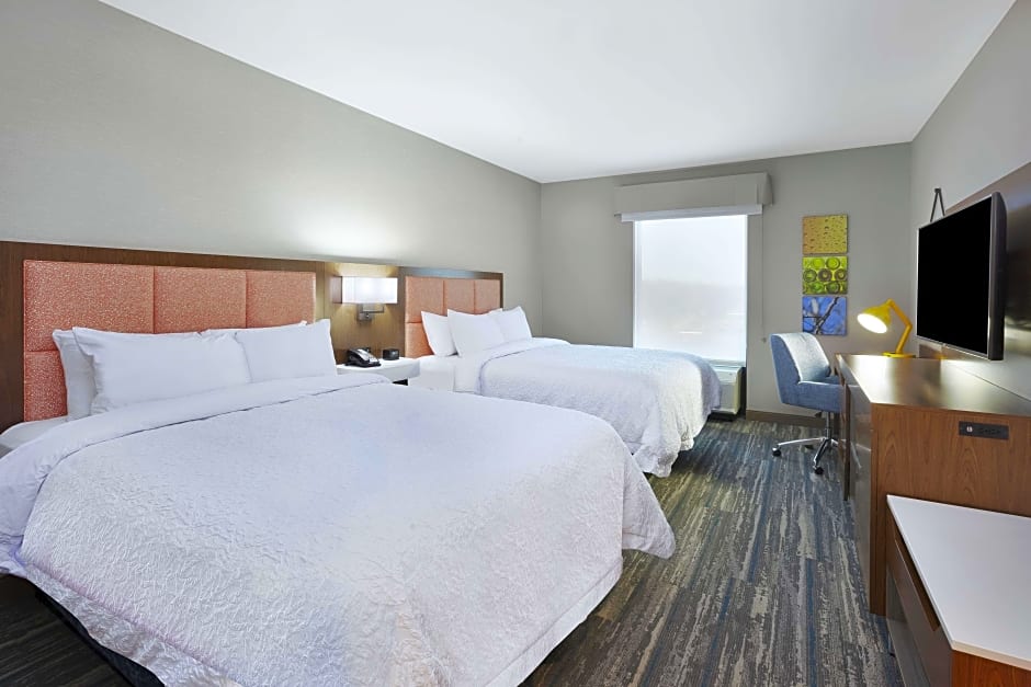 Photo 1 of 1 of 2 Queen Beds, Mobility Accessible, Bathtub