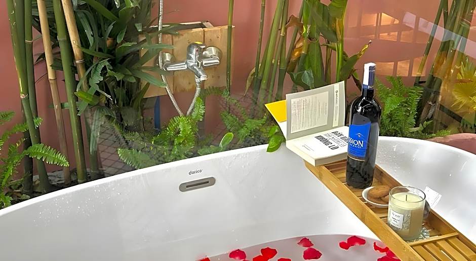 Joi Boutique Bãi Trước