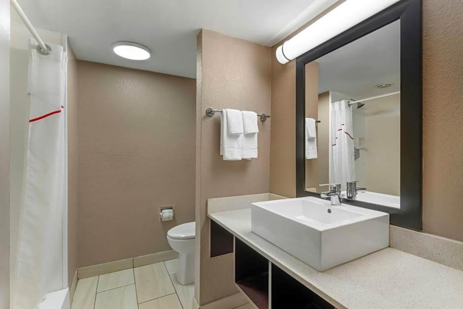 Red Roof Inn Tampa Bay - St. Petersburg