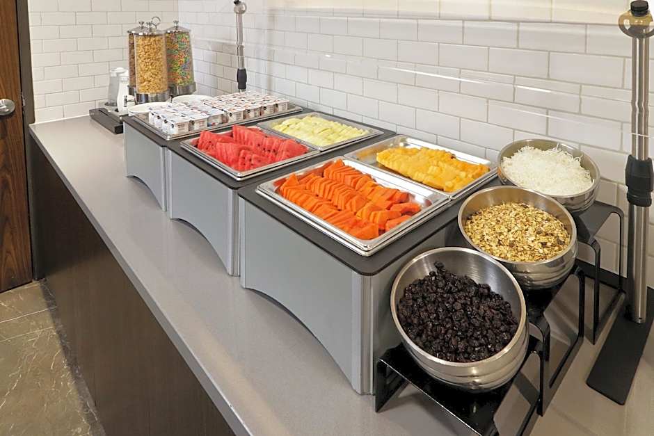 Holiday Inn Express & Suites Monterrey Valle By IHG