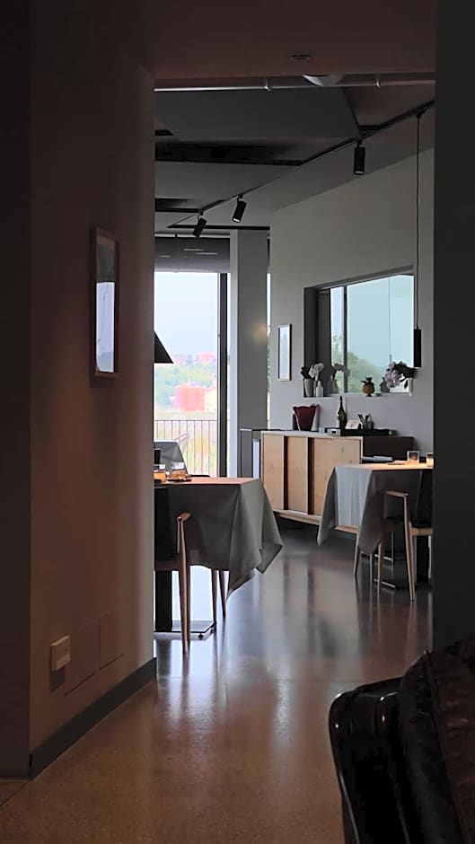 Stilla Rooms & Contemporary Cuisine