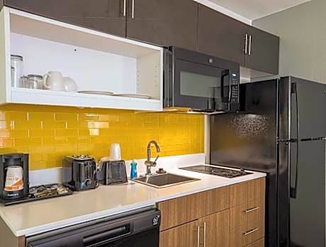 MainStay Suites Savannah Midtown