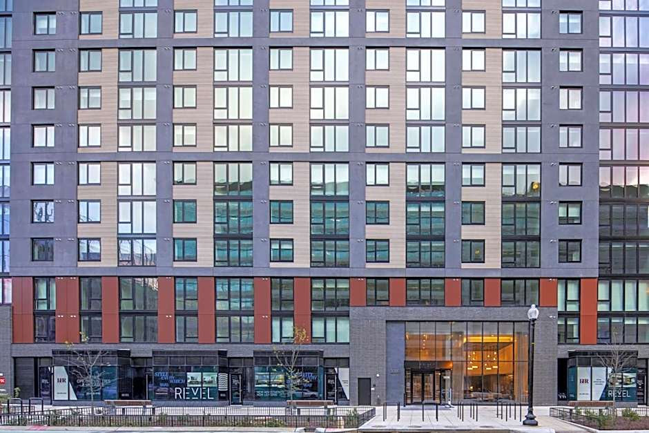 Global Luxury Suites at Capitol Hill