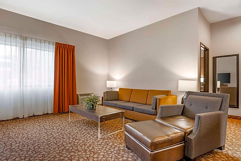 Best Western Plus Mill Creek Inn