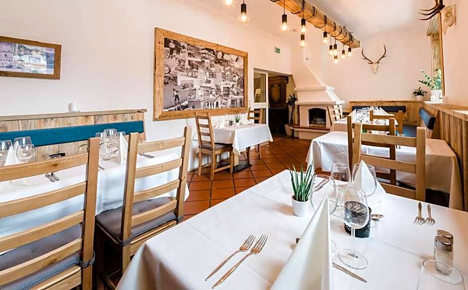 Hotel Pinzgauerhof - Inclusive Evening Dinner