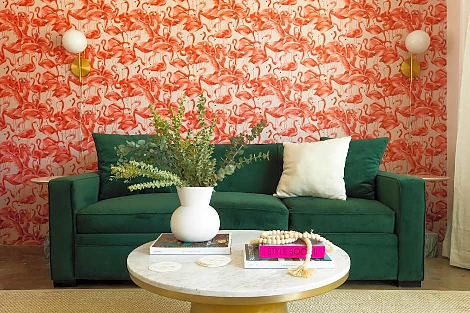 The Wesley by AvantStay Mid-Century Modern Oasis with Pool