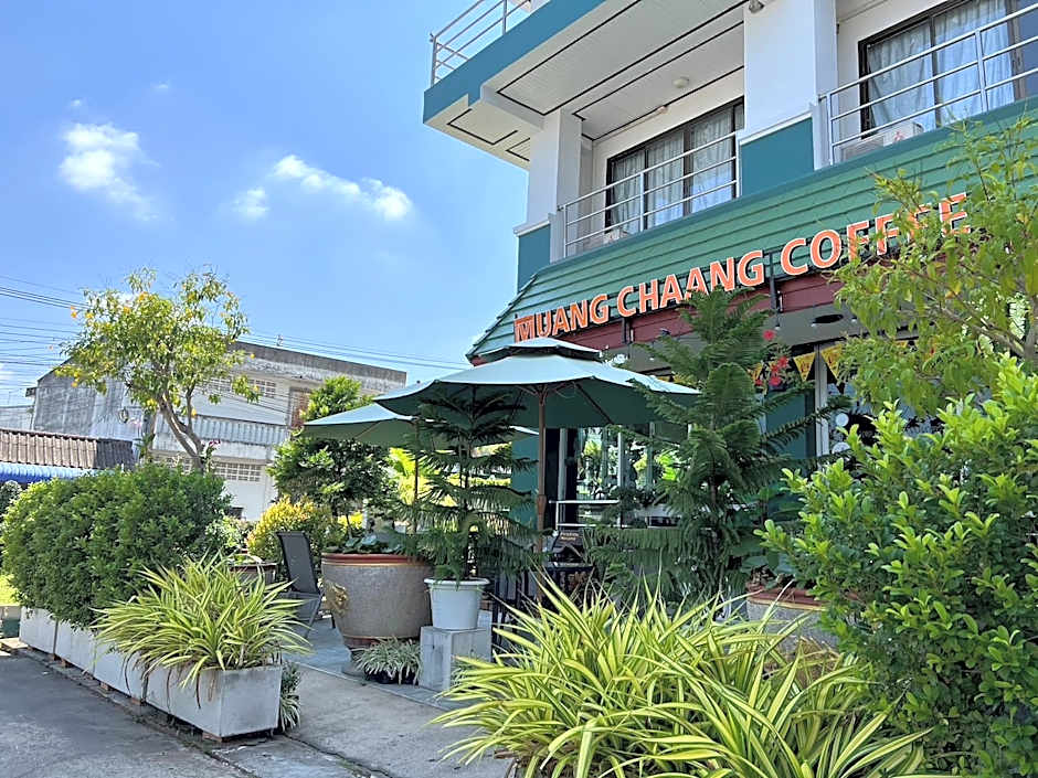 Maneerote Hotel Surin