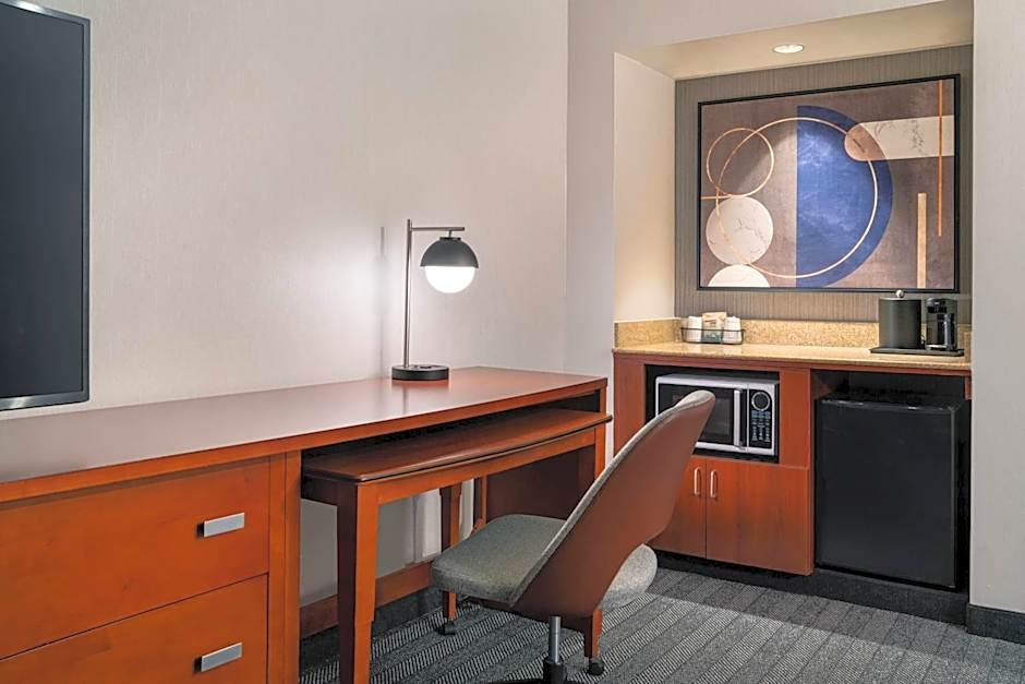 Courtyard by Marriott Seattle Southcenter
