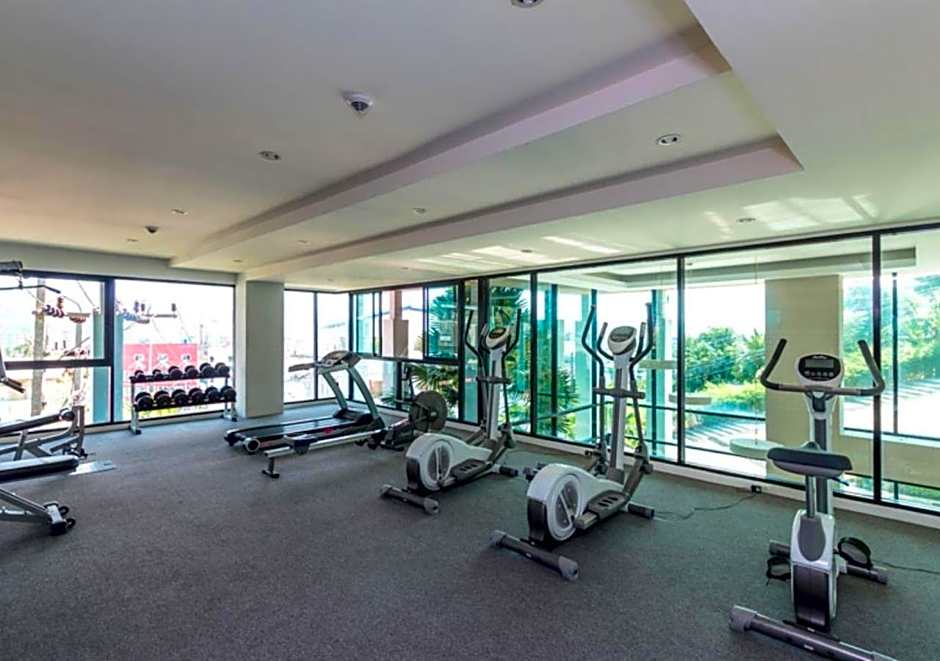 Patong - The Unity Seaview & Mountain Residence