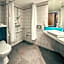 Holiday Inn Express London Stratford By IHG