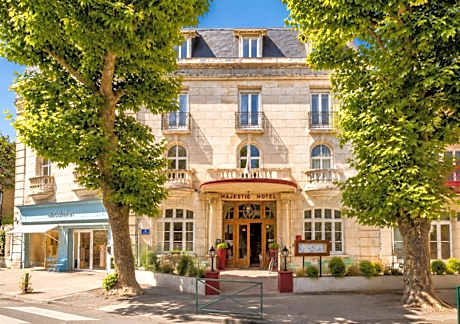 LOGIS Hotel Majestic Chatelaillon Plage - La Rochelle