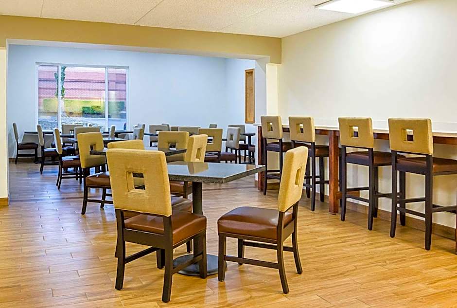 Quality Inn & Suites Clackamas - Portland