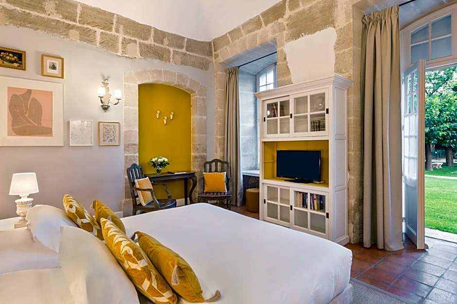 Chateau de Mazan - Handwritten Collection