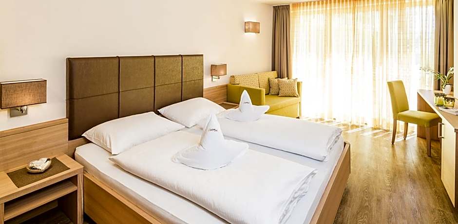 Astor Hotel