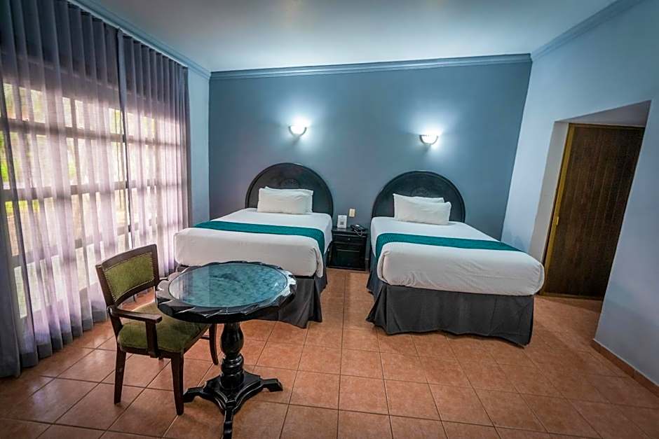 InHouse Select Hacienda Tres Rios