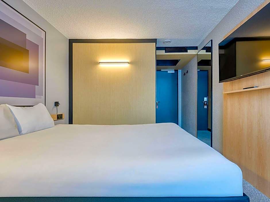 ibis Orly Chevilly Tram 7