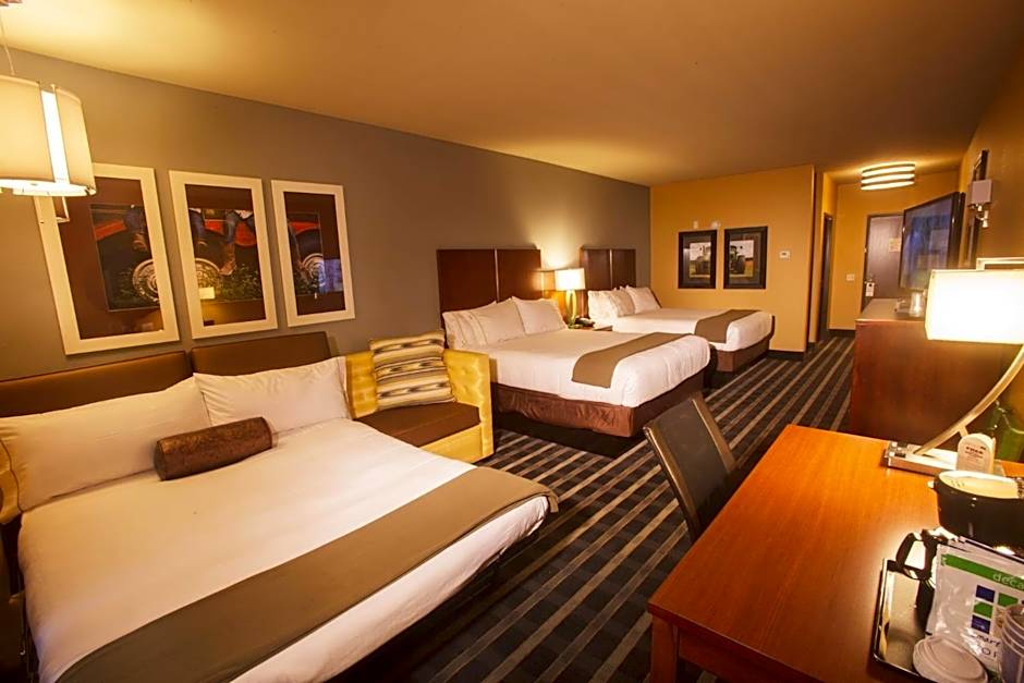 Holiday Inn Express & Suites Perry-National Fairground Area by IHG