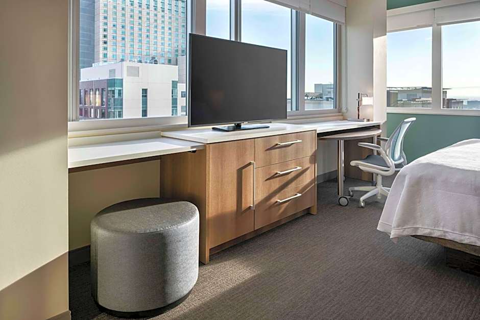Home2 Suites by Hilton Denver Downtown Convention Center